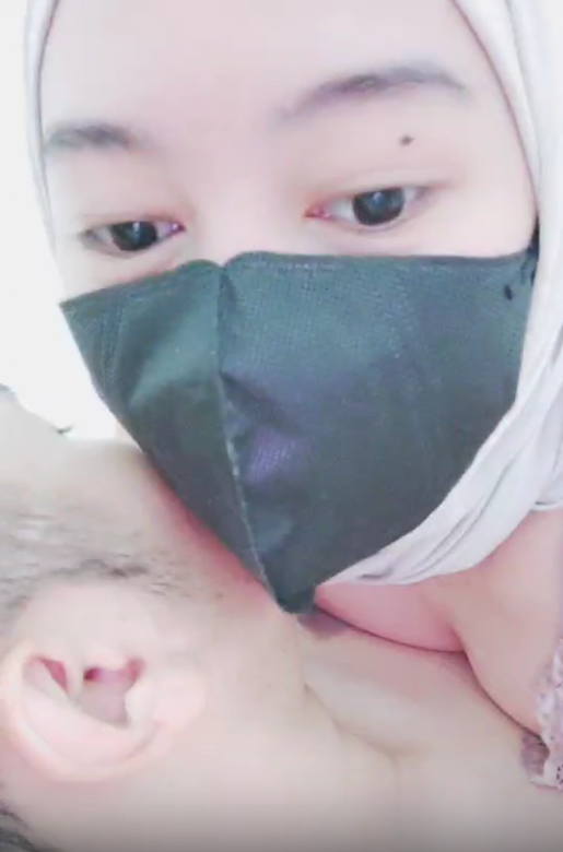 Caca Jilbab BH Renda Ngentot Crot Dalem Memek