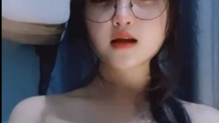 CIKA TIKTOK PAMER BOBA MULUSSS BANGETTT