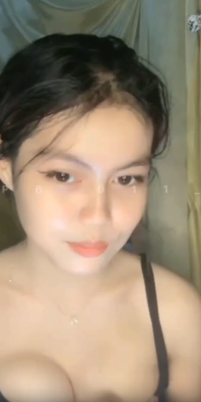 Lia puput live sambil remes toket