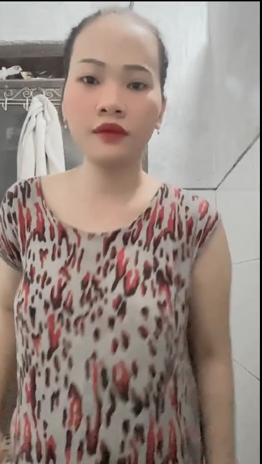 Bibi mandi bugil