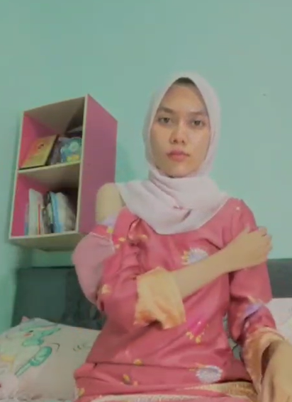 hijab cantik colmek