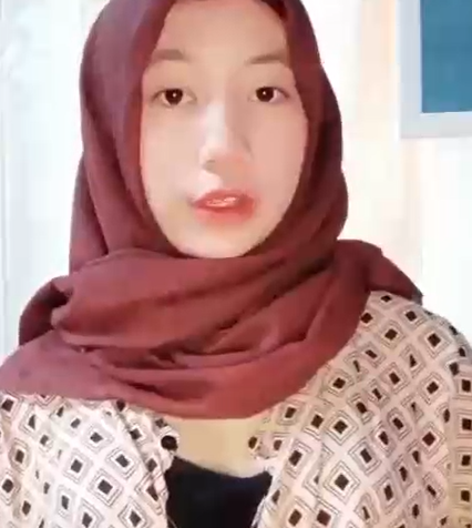 hijab cantik barbar