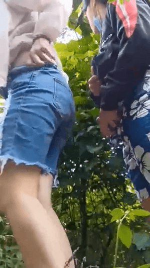 udah gak tahan dikebun gas