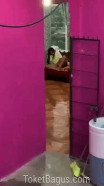 Diajak Ngewe Sama Tante Akibat Ngintip Lagi Colmek