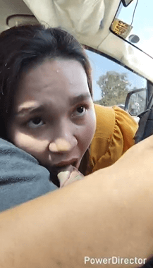 Drama tante udah gak tahan di mobil pun jadi