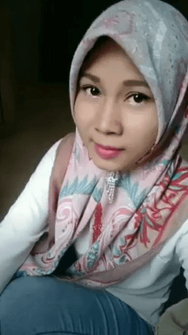 Tante Berjilbab Doyan Ngentot sama Keponakan