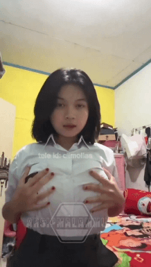 Viral Seleb Tiktok Spil Toket Super Jumbo